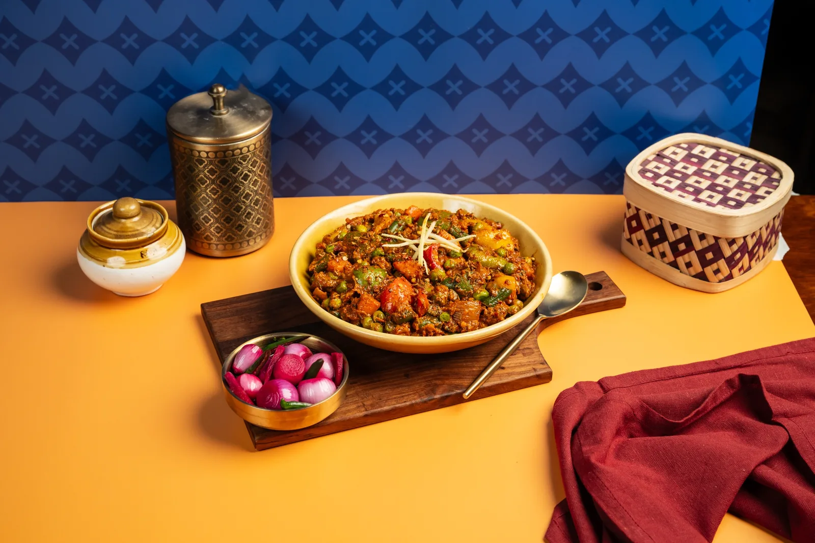 Aloo keema mattar — minced meat with peas and potato